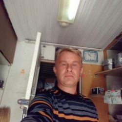 Парень милой внешности ищет девушку для интим встреч в Иркутске