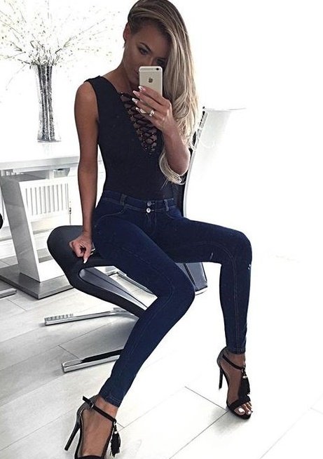 Иркутск, обаятельная и роскошная девушка ищу мужчину доя секса на своей террритории Иркутск, обаятельная и роскошная девушка ищу мужчину доя секса на своей террритории